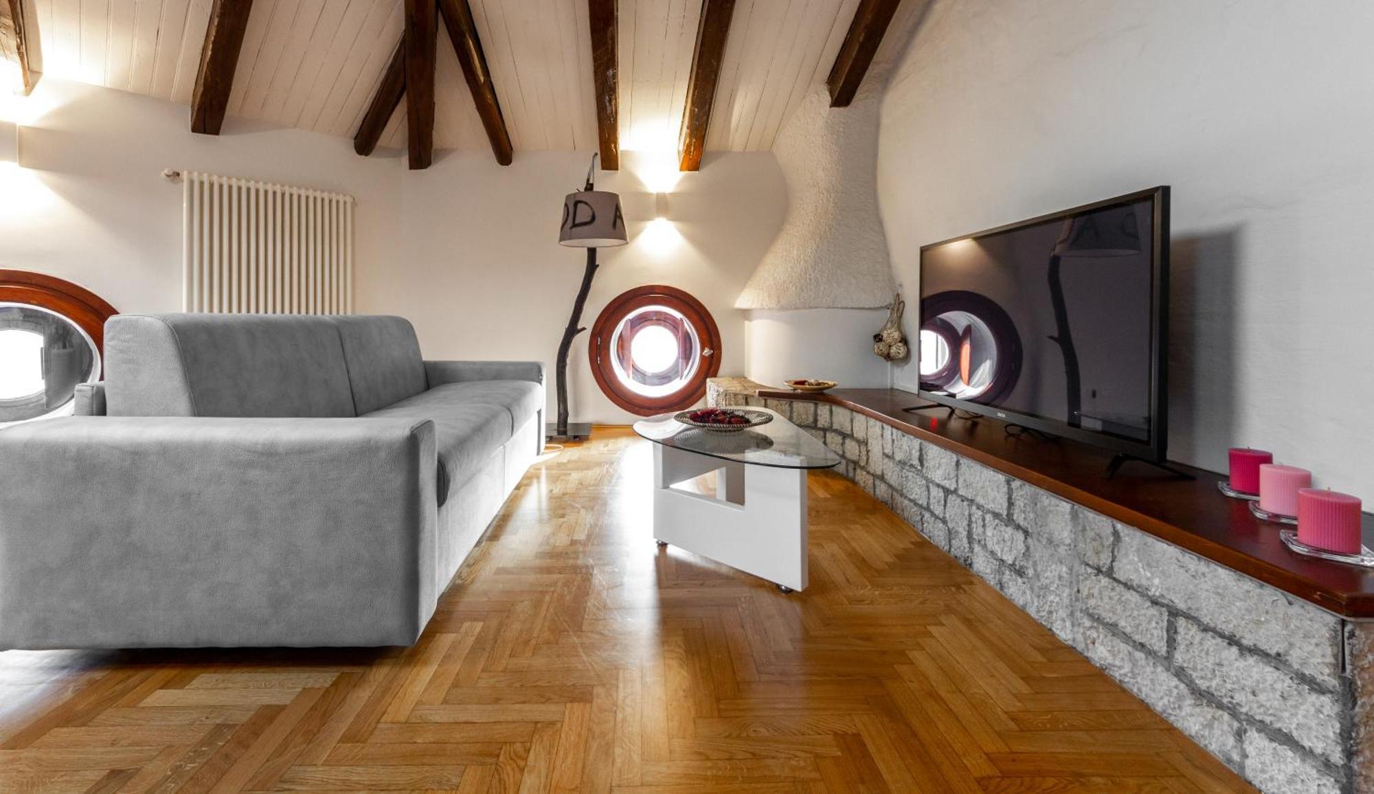 מסטרה Attic Floor Venice Apartment מראה חיצוני תמונה